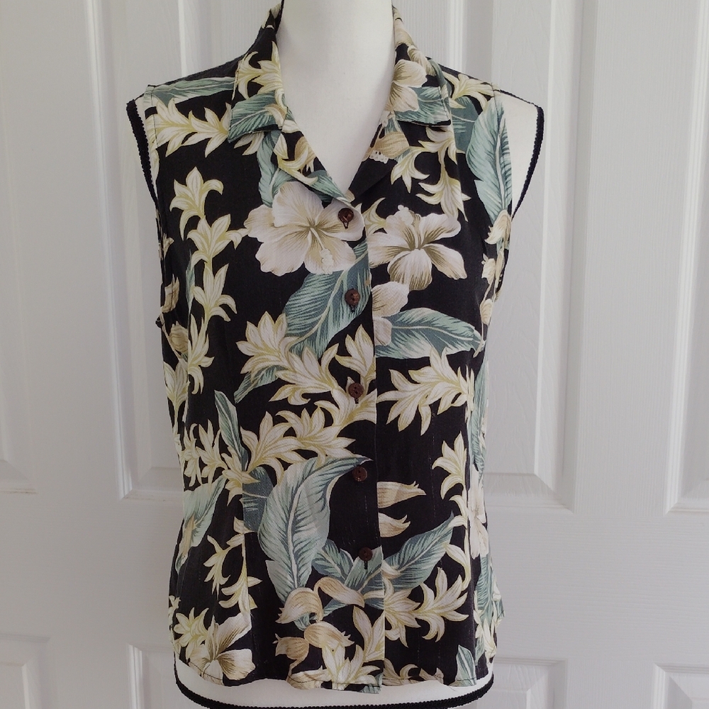 Sandwich Isle Floral Sleeveless Top - Black and Cream -M